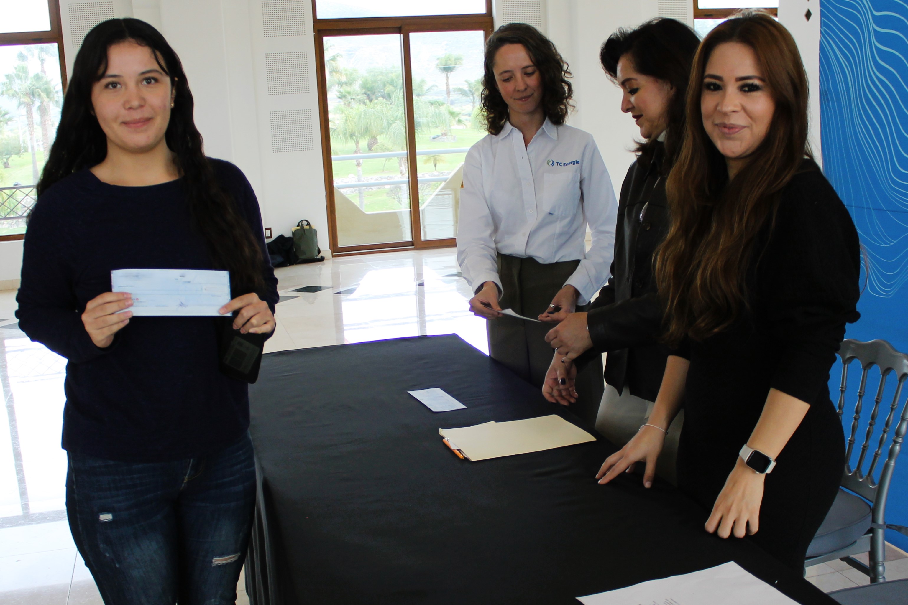 En Hidalgo, TC Energ&iacute;a ha entregado 371 becas a estudiantes universitarios de 2021 a la fecha.